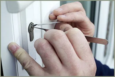 Locksmith Solution Services Houston, TX 713-470-0699 - 68-44-15