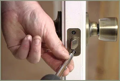 Locksmith Solution Services Houston, TX 713-470-0699 - 68-44-18