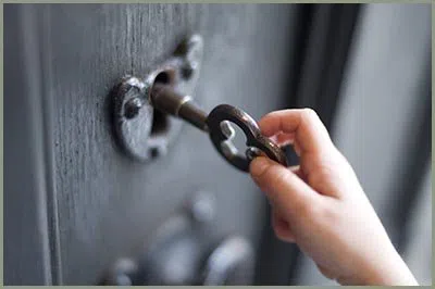 Locksmith Solution Services Houston, TX 713-470-0699 - 68-44-7